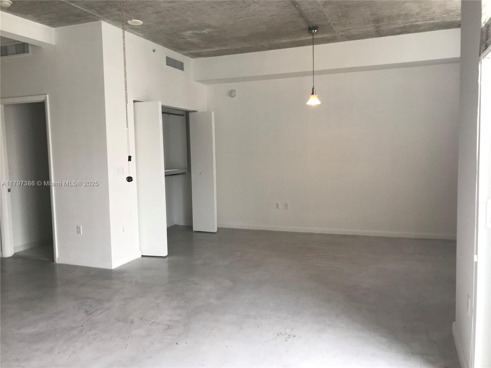 234 NE 3rd St 903