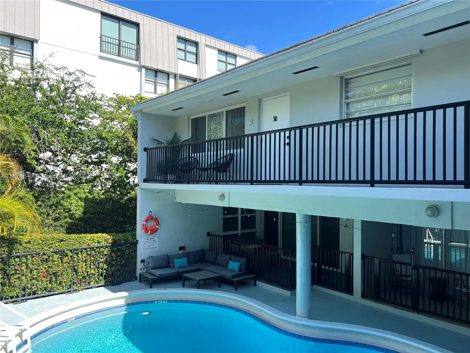 Key Biscayne, Florida 33149, United States, 1 Bedroom Bedrooms, ,1 BathroomBathrooms,Residential,Active,202806