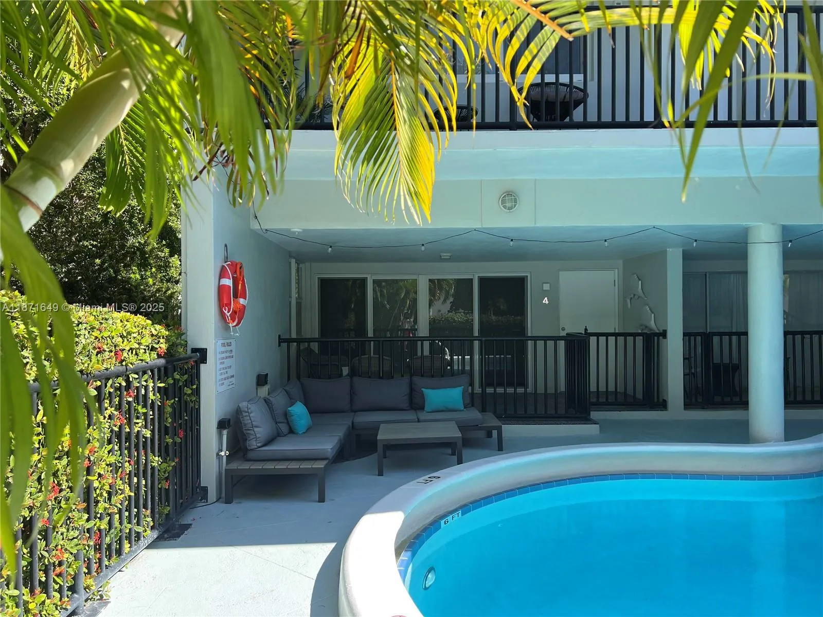 Key Biscayne, Florida 33149, United States, 1 Bedroom Bedrooms, ,1 BathroomBathrooms,Residential,Active,202806