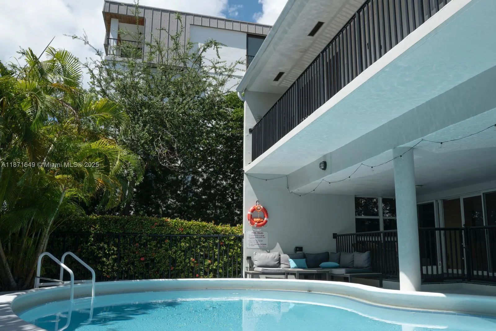 Key Biscayne, Florida 33149, United States, 1 Bedroom Bedrooms, ,1 BathroomBathrooms,Residential,Active,202806