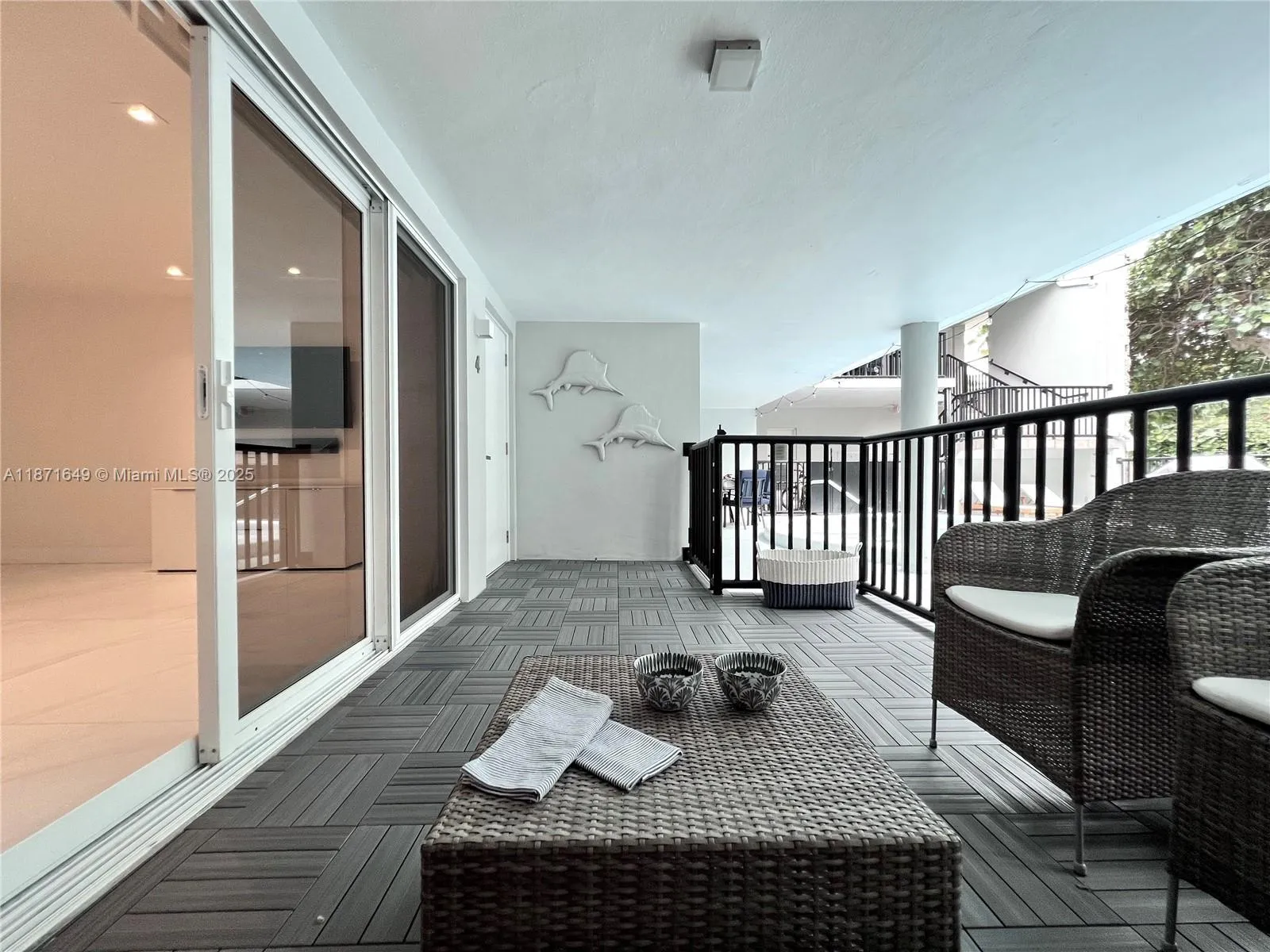 Key Biscayne, Florida 33149, United States, 1 Bedroom Bedrooms, ,1 BathroomBathrooms,Residential,Active,202806