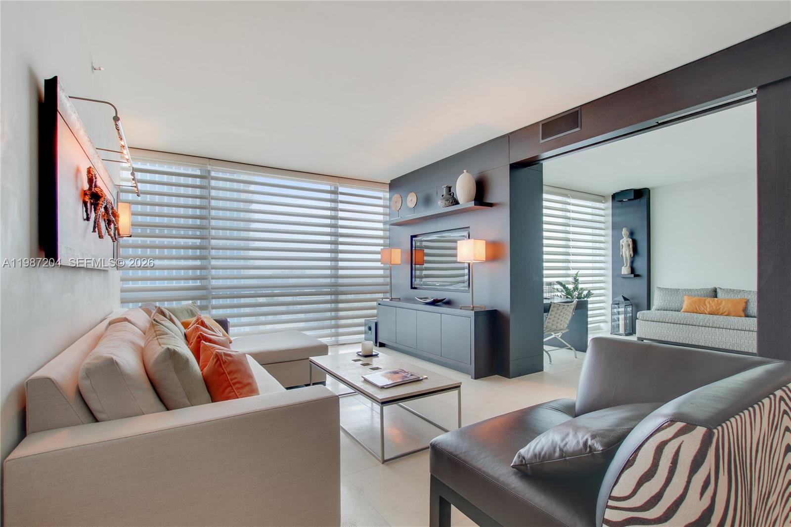 6801 COLLINS AVE 1104