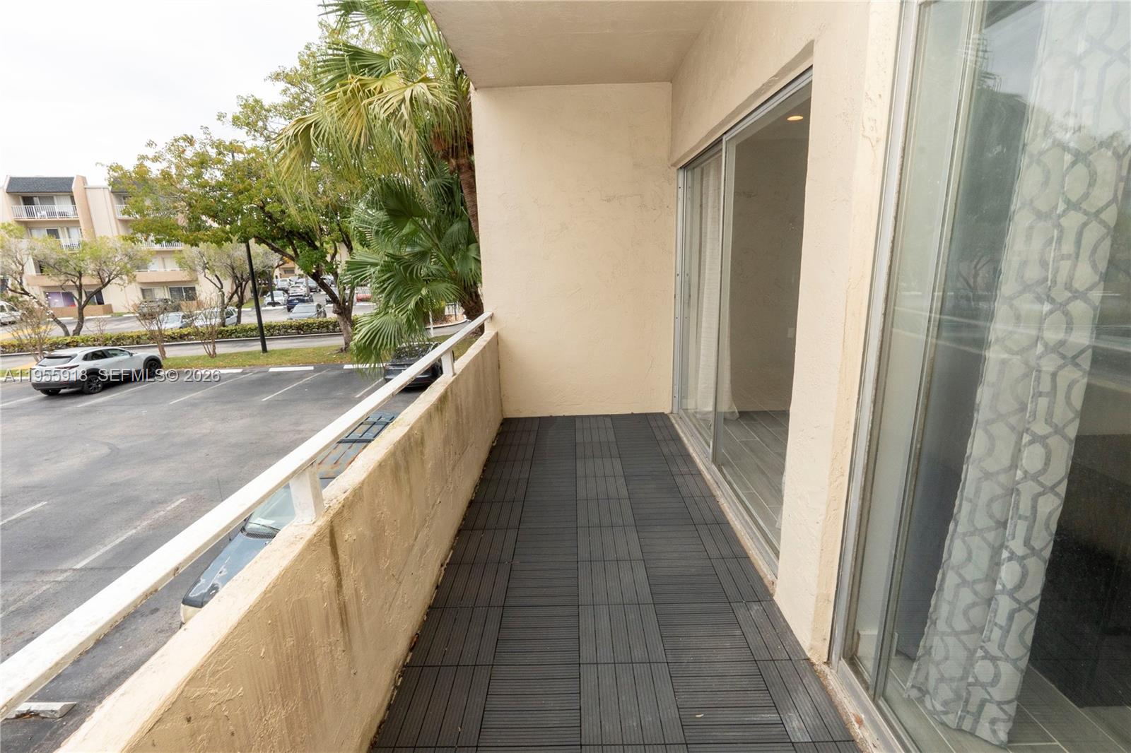 KINGS CREEK SO CONDO - Residential