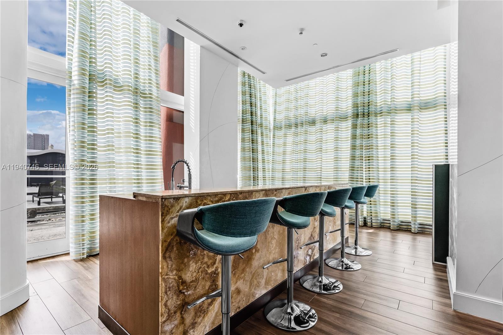 50 BISCAYNE CONDO - Residential Lease