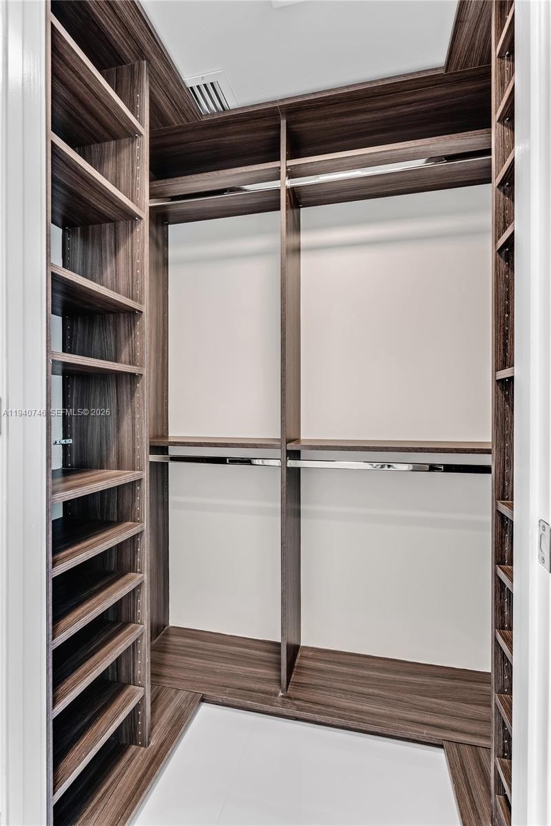 50 BISCAYNE CONDO - Residential Lease