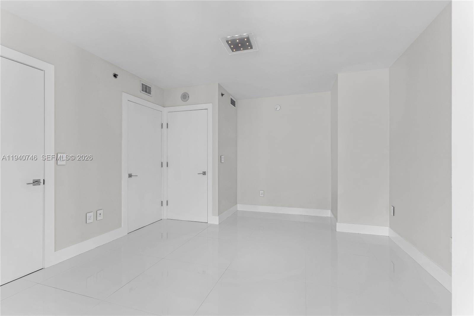 50 BISCAYNE CONDO - Residential Lease