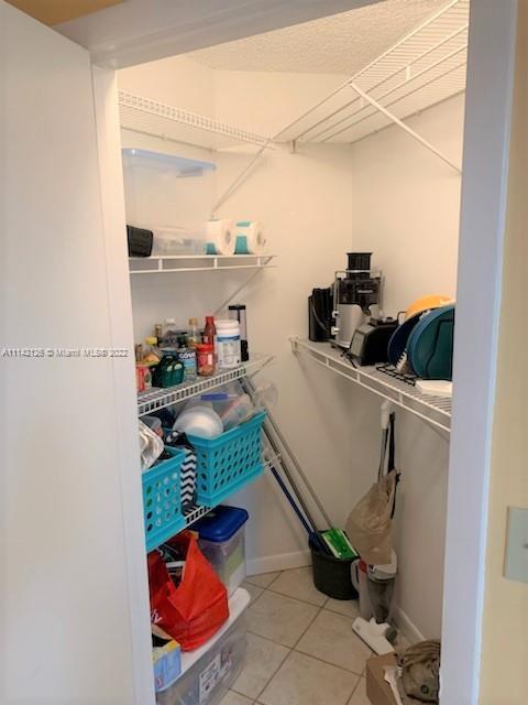 LAKE POINTE 5 CONDO - Residential Lease