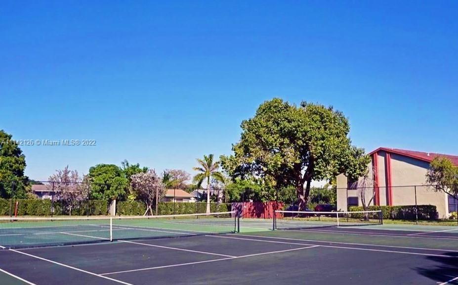LAKE POINTE 5 CONDO - Residential Lease