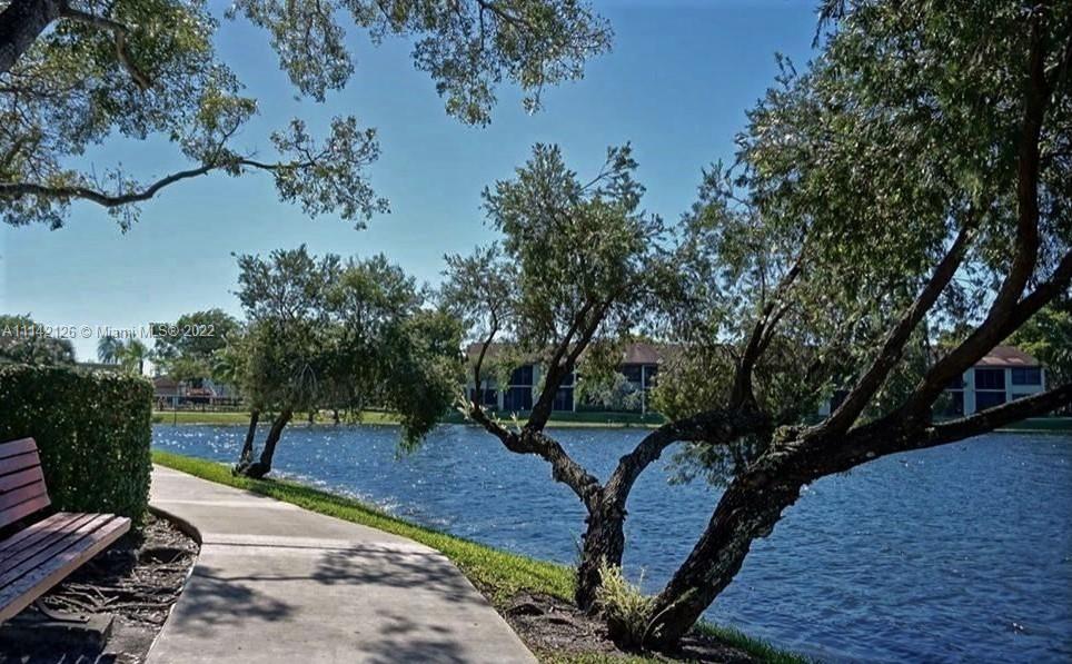 LAKE POINTE 5 CONDO - Residential Lease