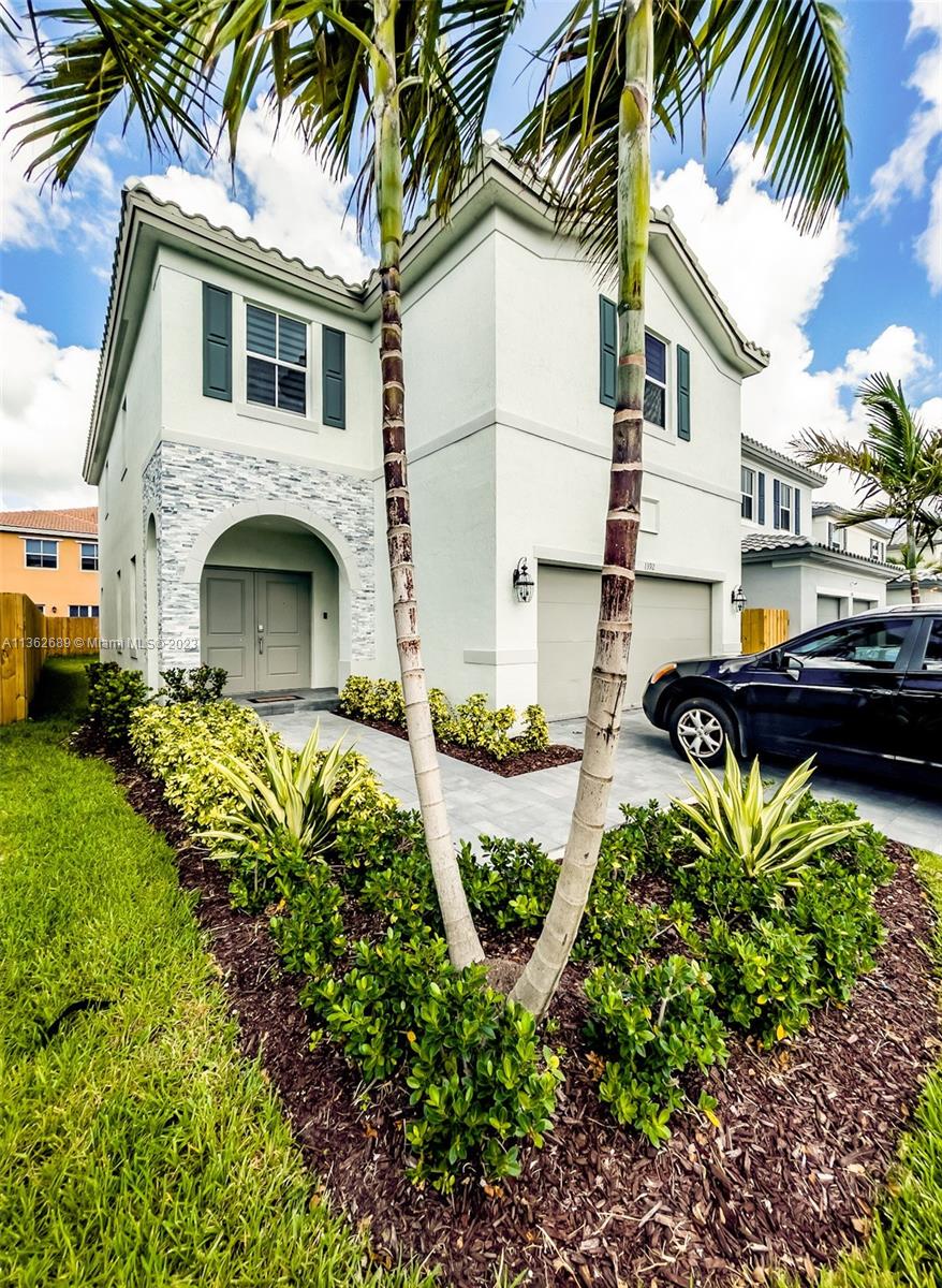 KEYS GATE RESIDENTIAL - Residential Lease