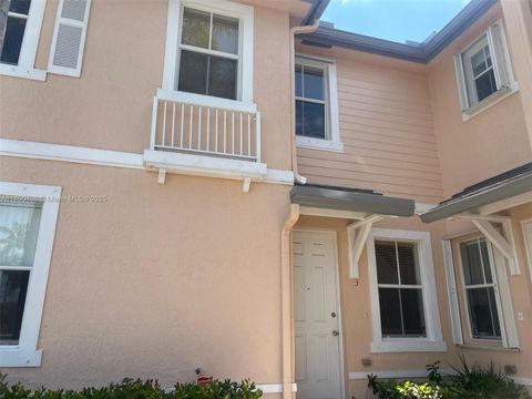 2884 SE 2nd Dr 3 Homestead FL 33033