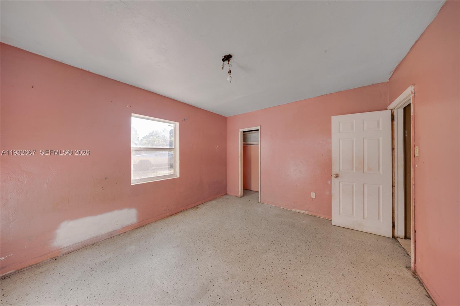 BRIAN MANORS - Residential