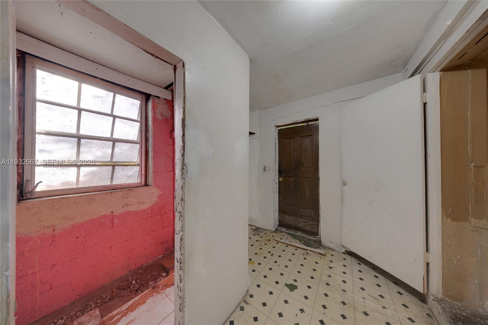 BRIAN MANORS - Residential