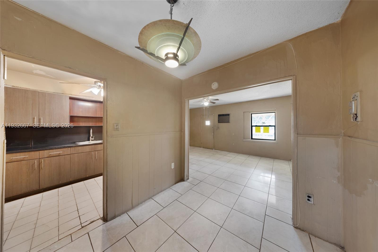 BRIAN MANORS - Residential