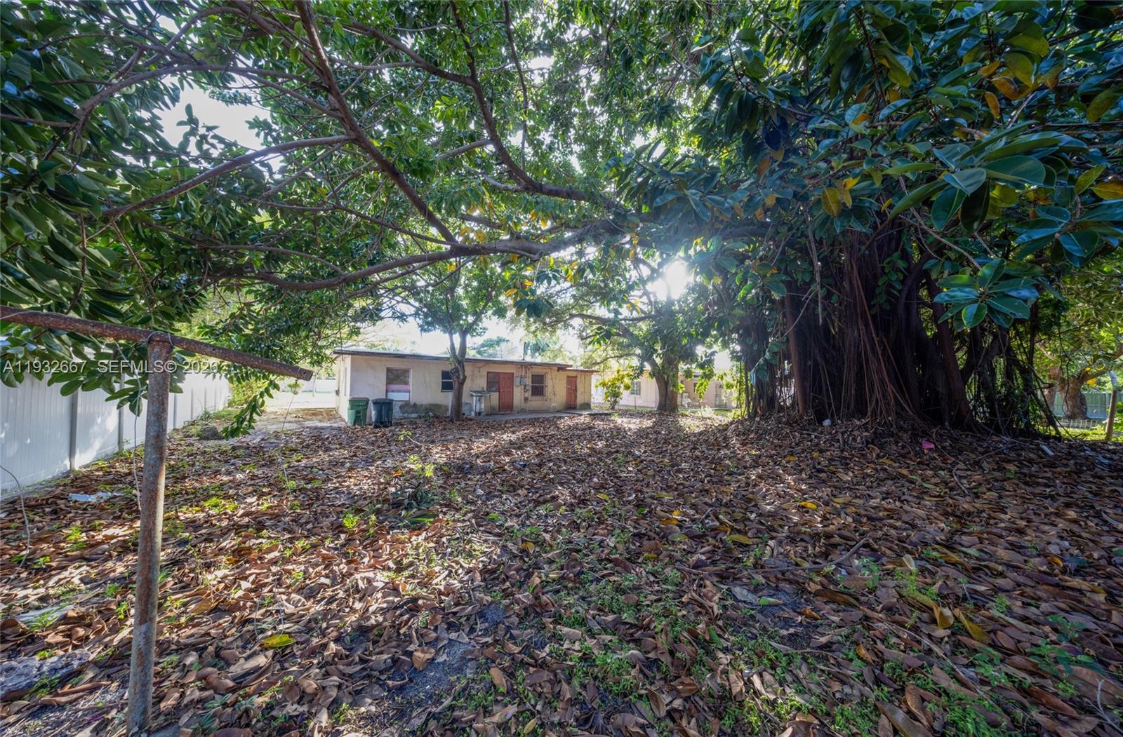 BRIAN MANORS - Residential