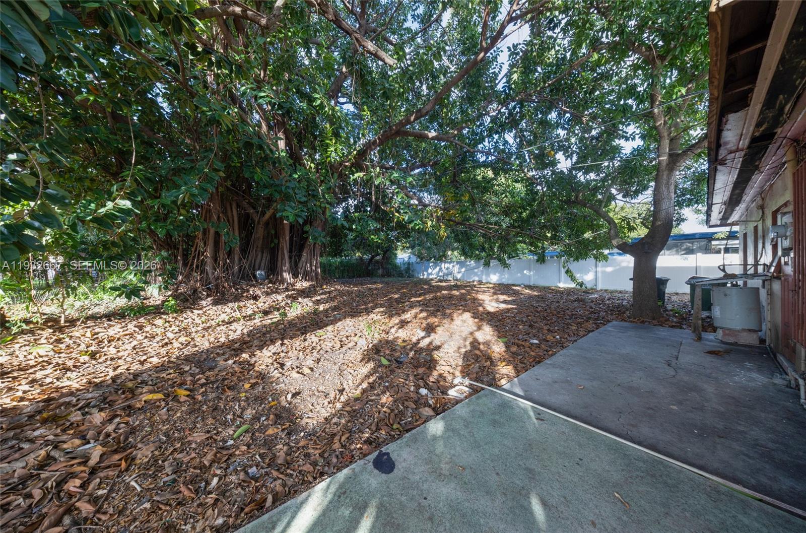 BRIAN MANORS - Residential