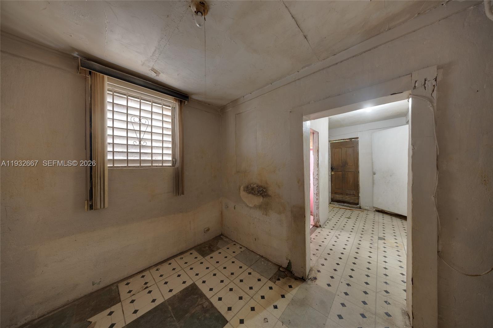 BRIAN MANORS - Residential