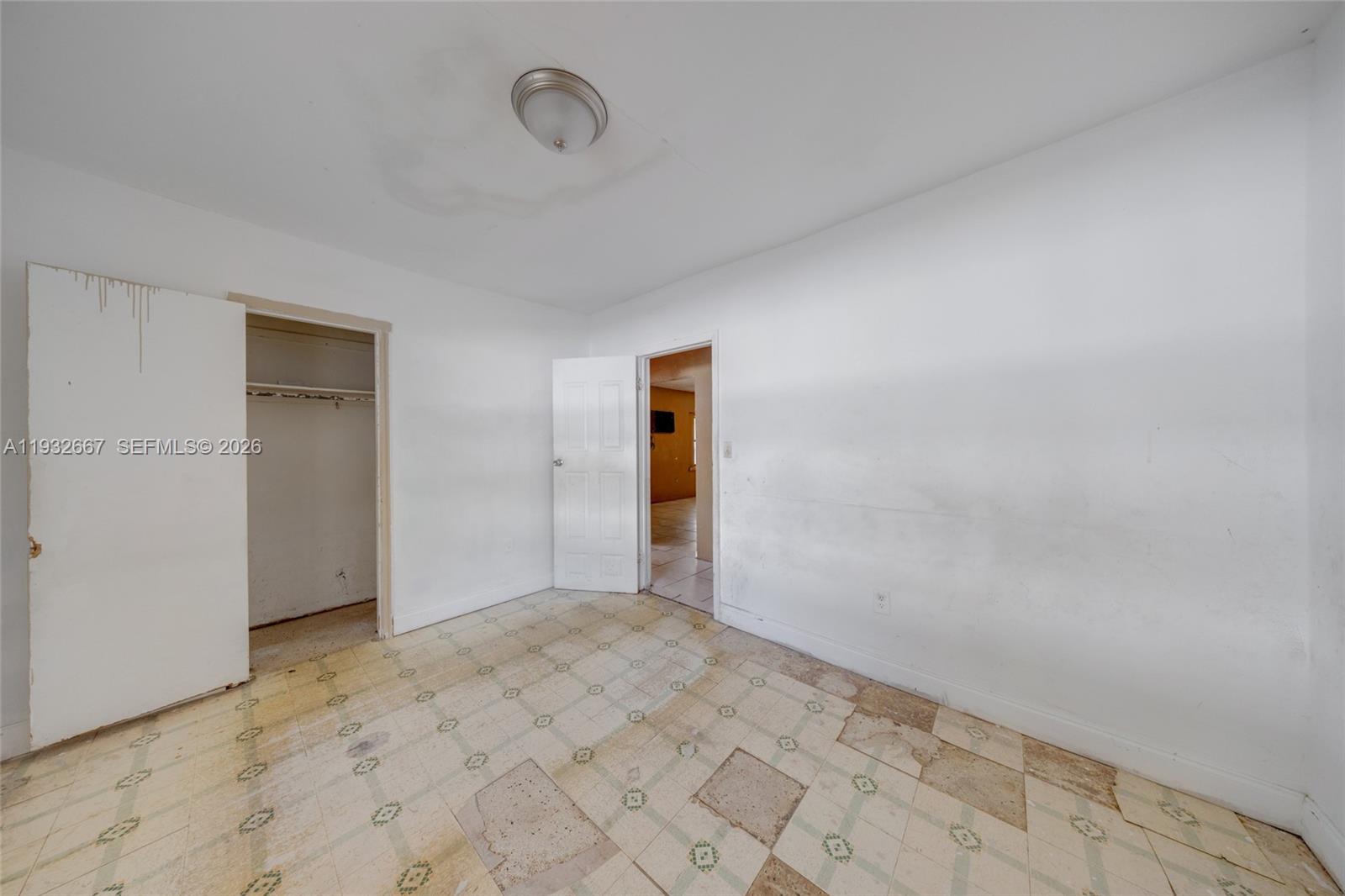 BRIAN MANORS - Residential