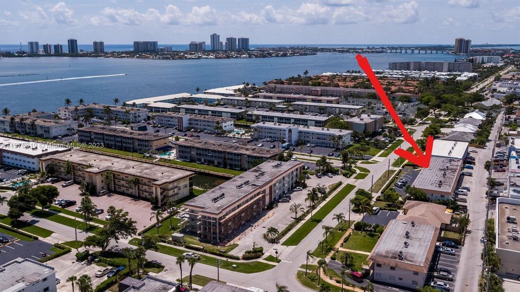 Photo of 227 Castlewood Dr #207, North Palm Beach, FL 33408 (MLS # A11378619)