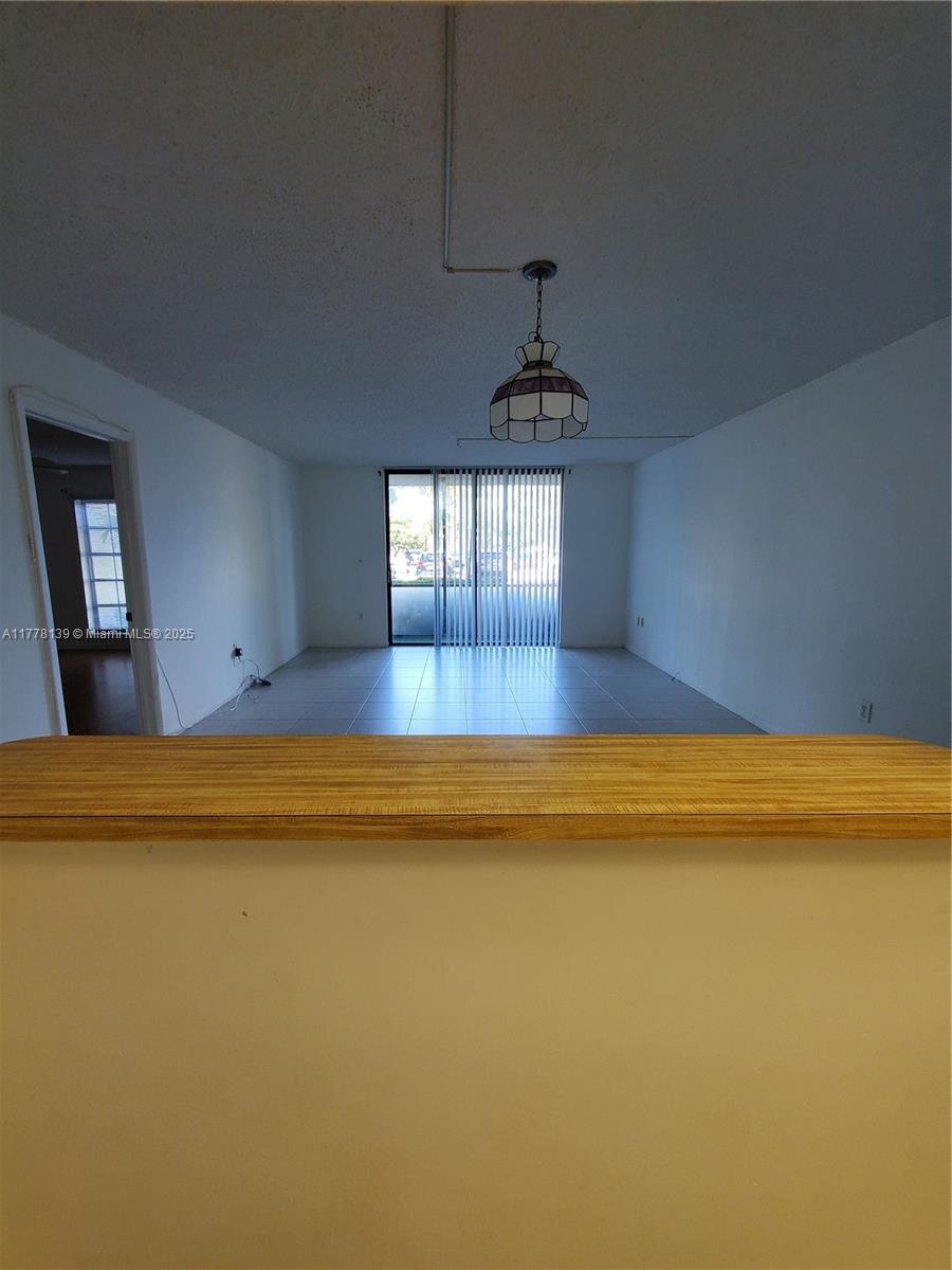 INVERWOOD CONDO - Residential