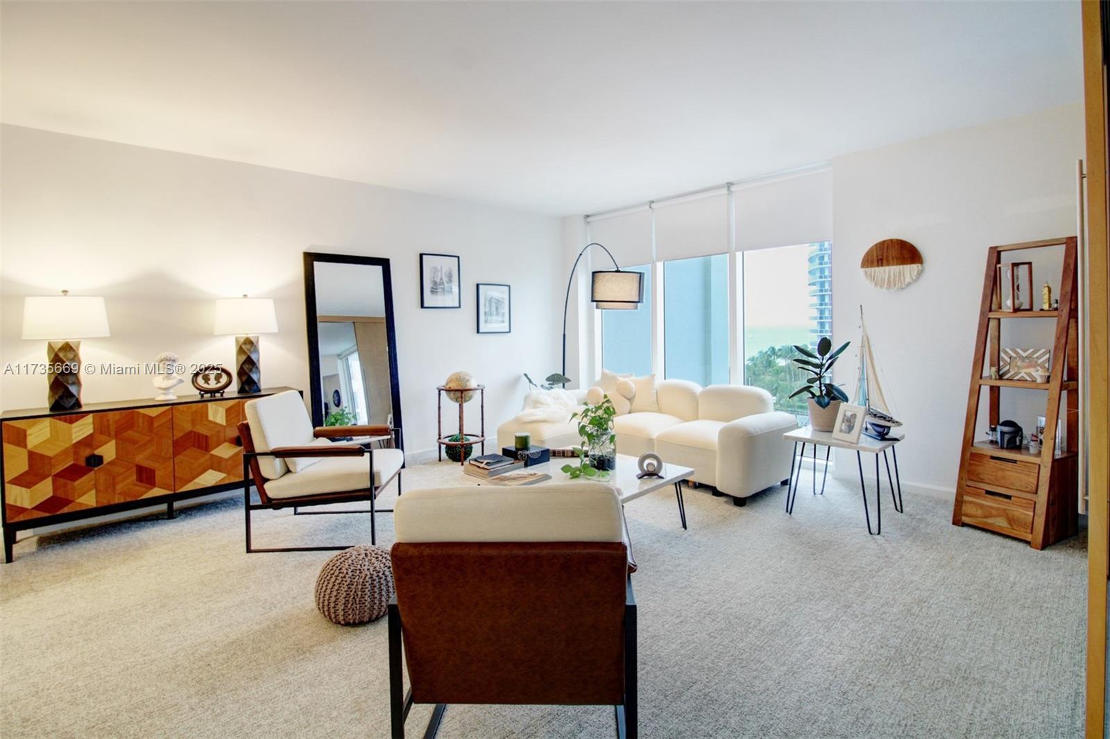 HARBOUR HOUSE - Residential