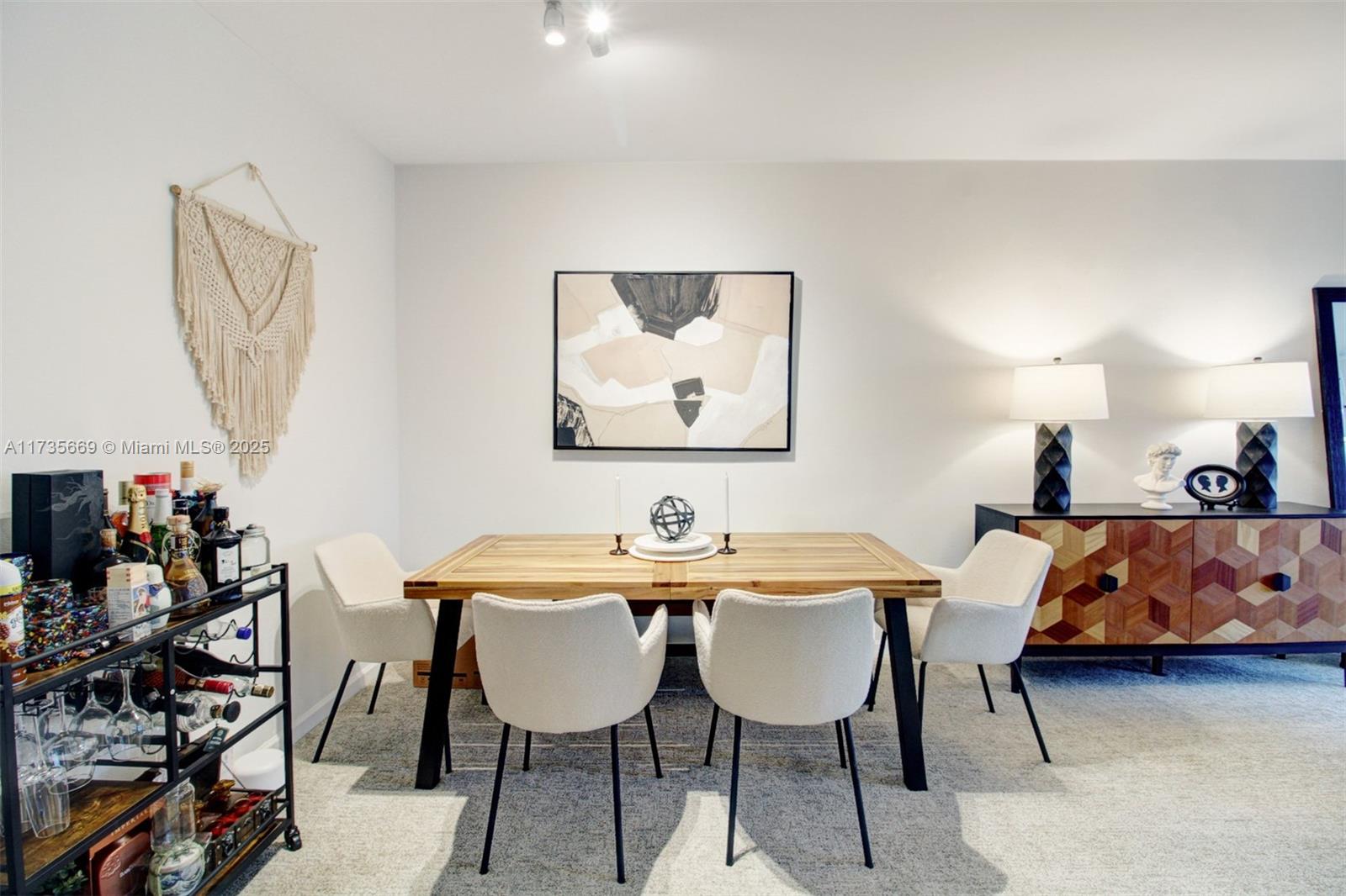 HARBOUR HOUSE - Residential