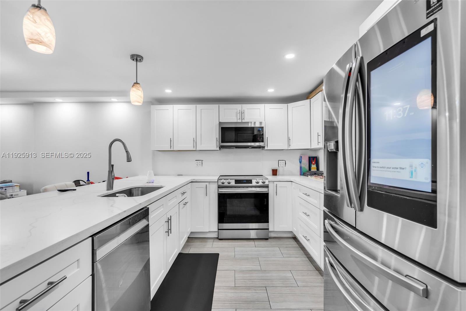 MEADOWBROOK LAKES VIEW CO - Residential