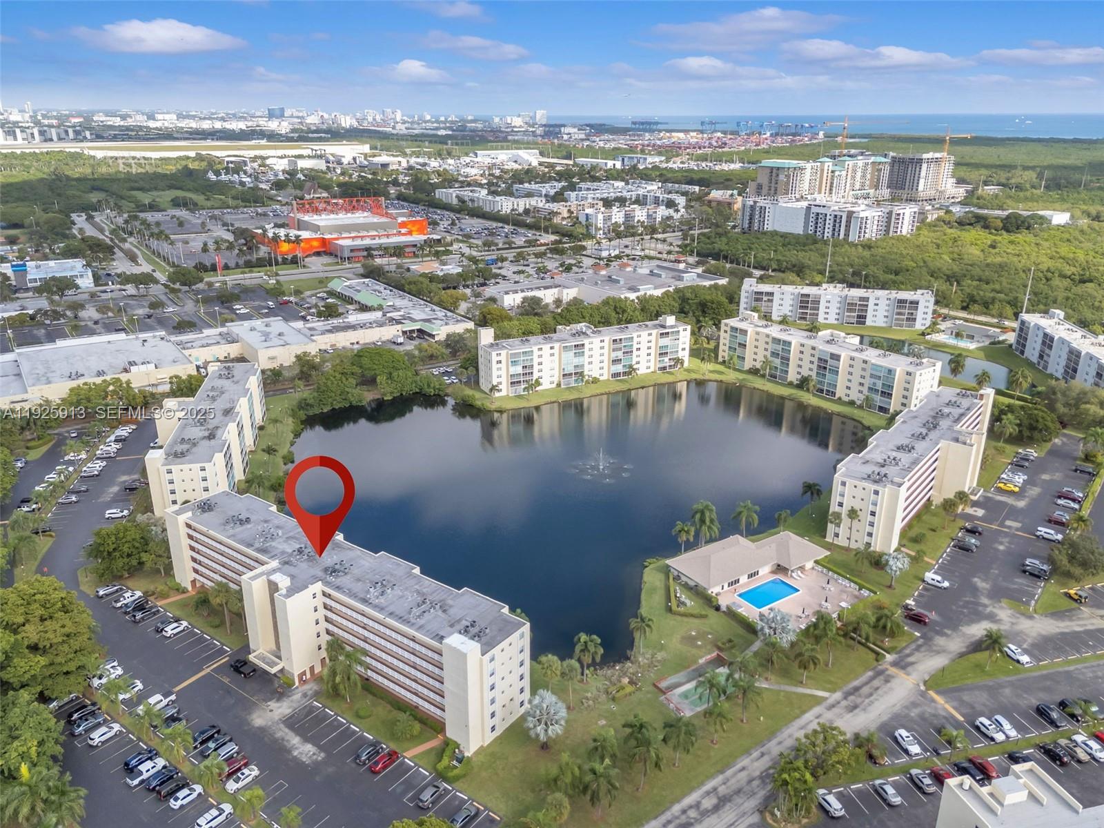 MEADOWBROOK LAKES VIEW CO - Residential