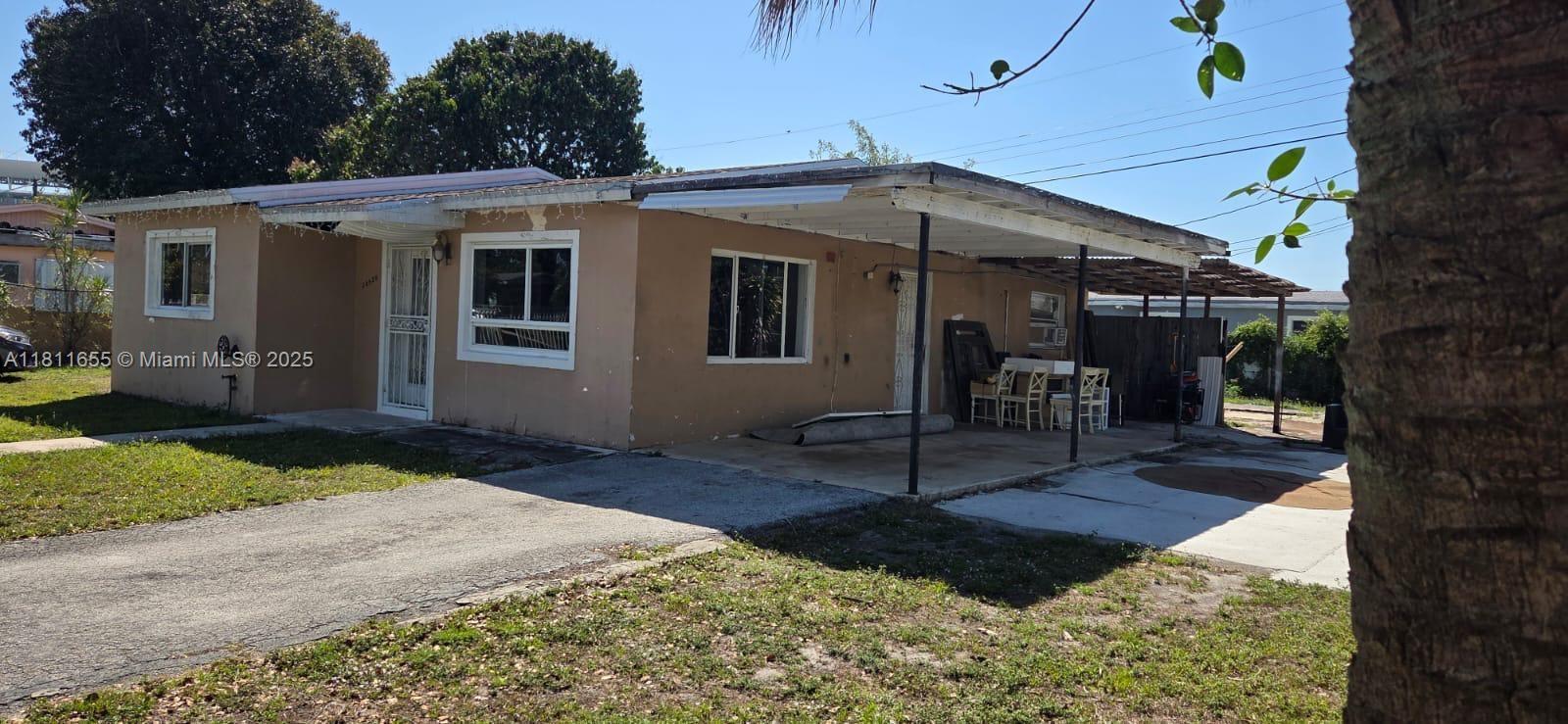 Property for Sale at 20520 Nw 21st Ave, Miami Gardens, Broward County, Florida - Bedrooms: 3 
Bathrooms: 2  - $449,000