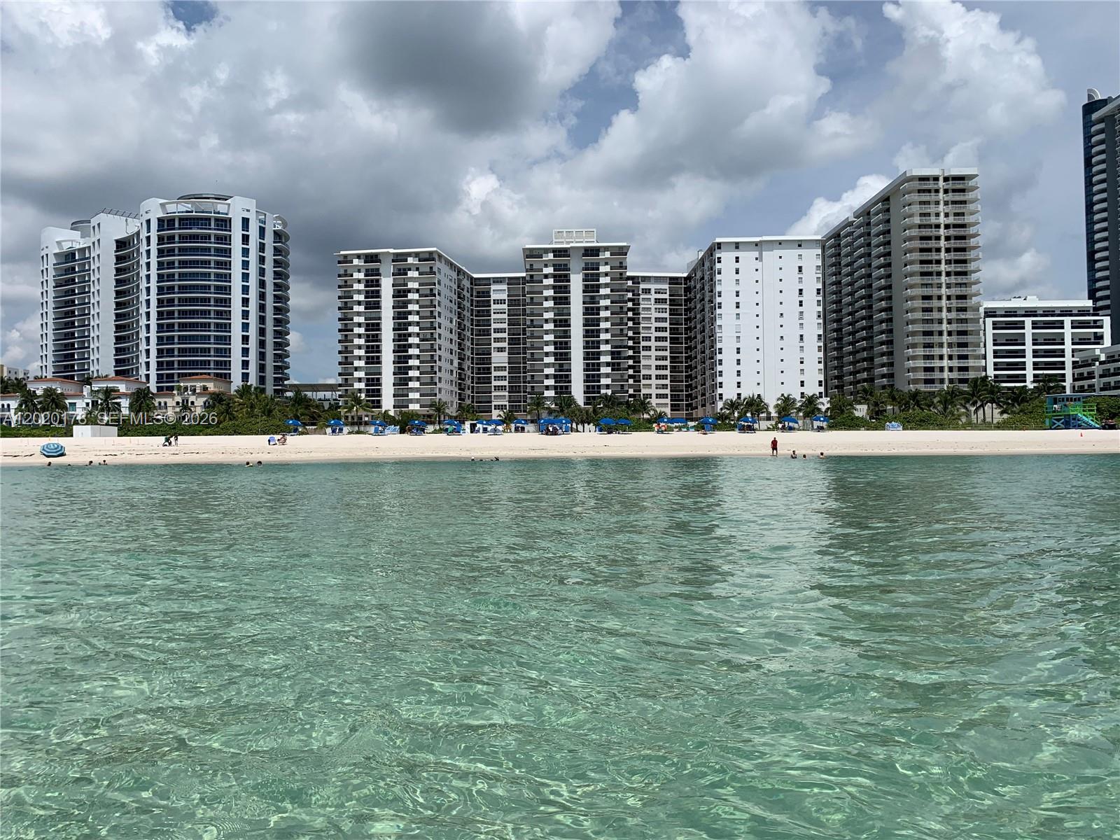 6039 Collins Ave 924