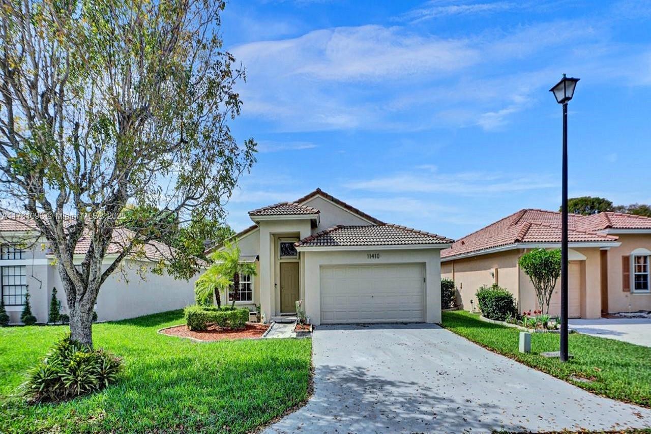 11410 Sw 20th St, Miramar, Broward County, Florida - 3 Bedrooms  
2 Bathrooms - 