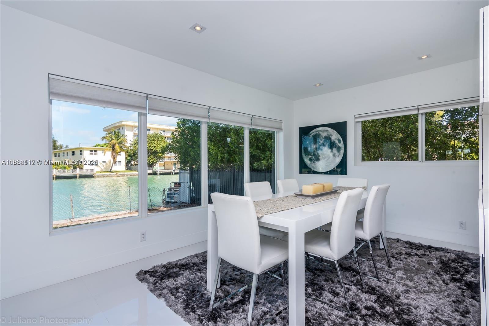 1225 Marseille Dr 20