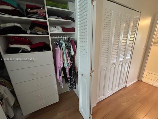 MEADOWBROOK LAKES CONDO - Residential