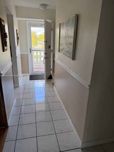 MEADOWBROOK LAKES CONDO - Residential