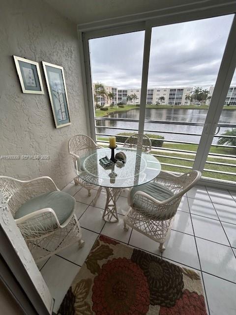 MEADOWBROOK LAKES CONDO - Residential