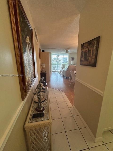 MEADOWBROOK LAKES CONDO - Residential