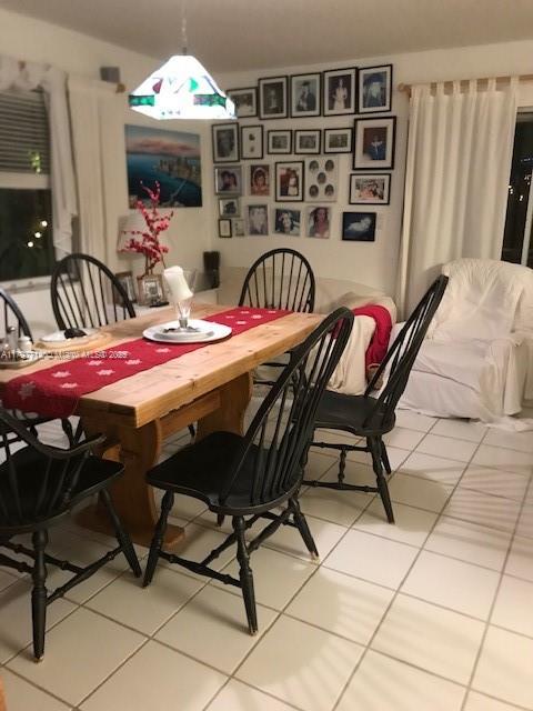 LAKESIDE AT THE HAMMOCKS - Residential