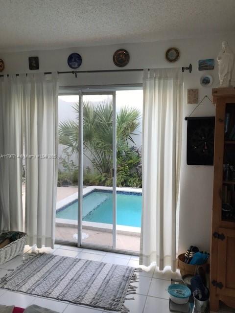 LAKESIDE AT THE HAMMOCKS - Residential