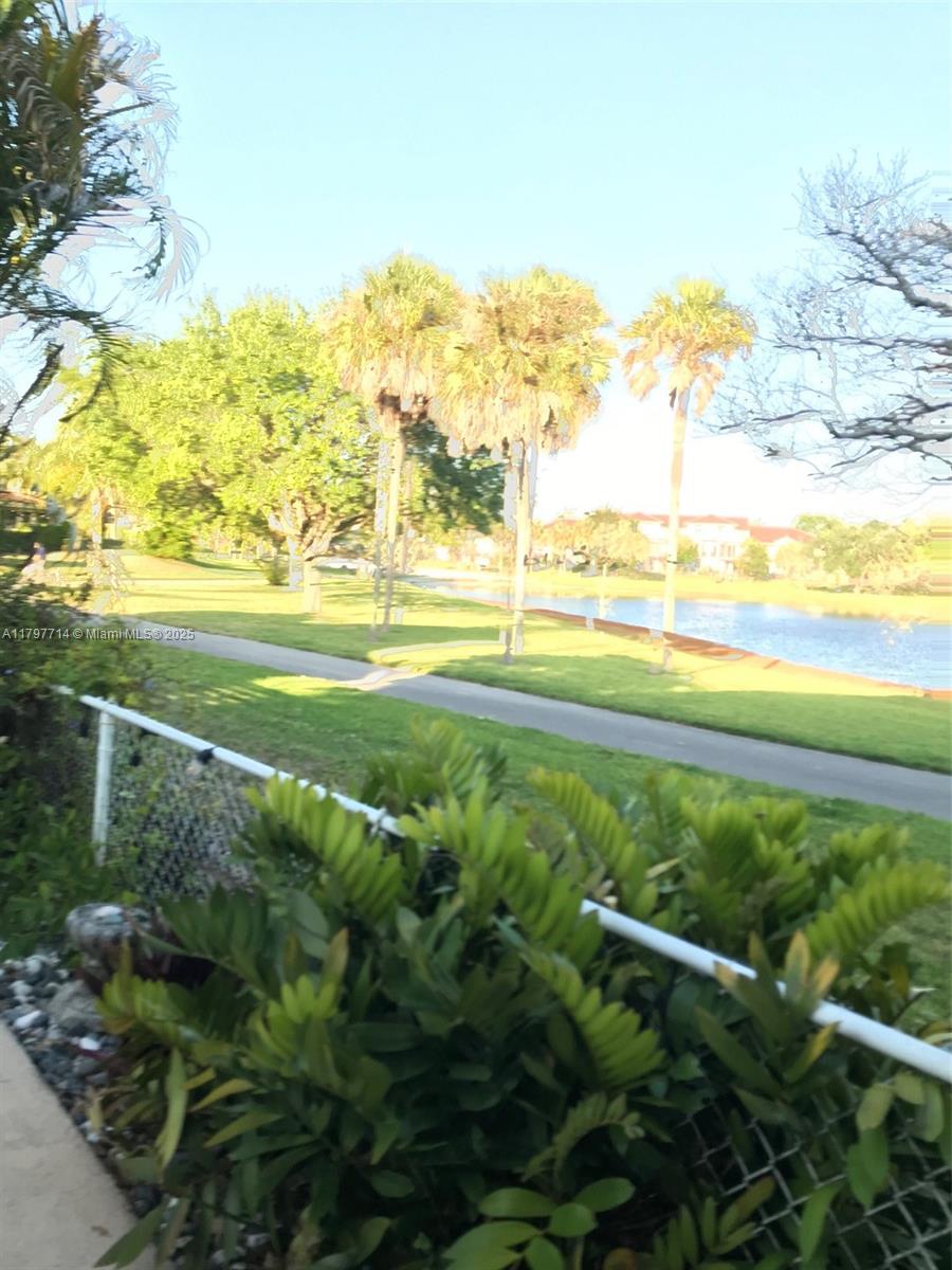 LAKESIDE AT THE HAMMOCKS - Residential