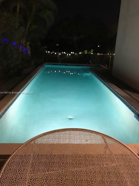 LAKESIDE AT THE HAMMOCKS - Residential