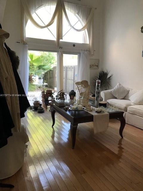 LAKESIDE AT THE HAMMOCKS - Residential