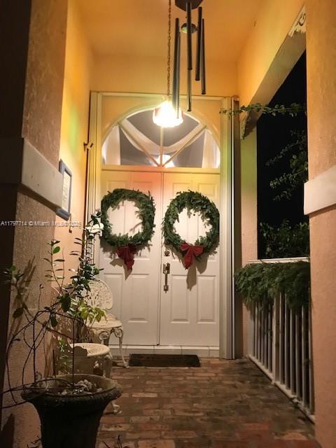 LAKESIDE AT THE HAMMOCKS - Residential