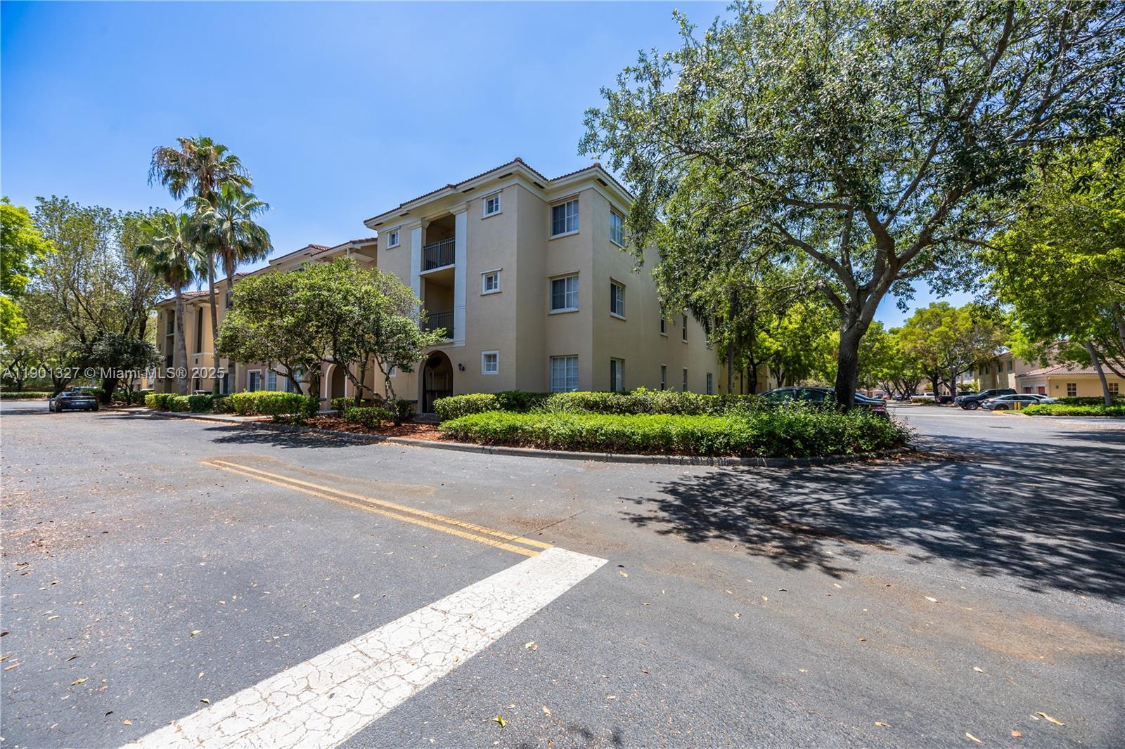 AVENTINE AT MIRAMAR CONDO - Residential Lease