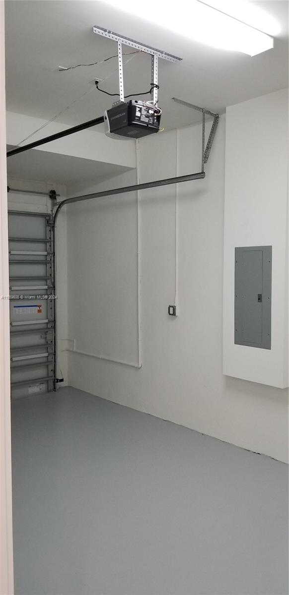 KILLIAN COMMONS - Residential Lease
