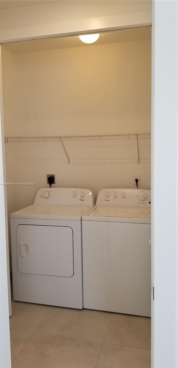 KILLIAN COMMONS - Residential Lease