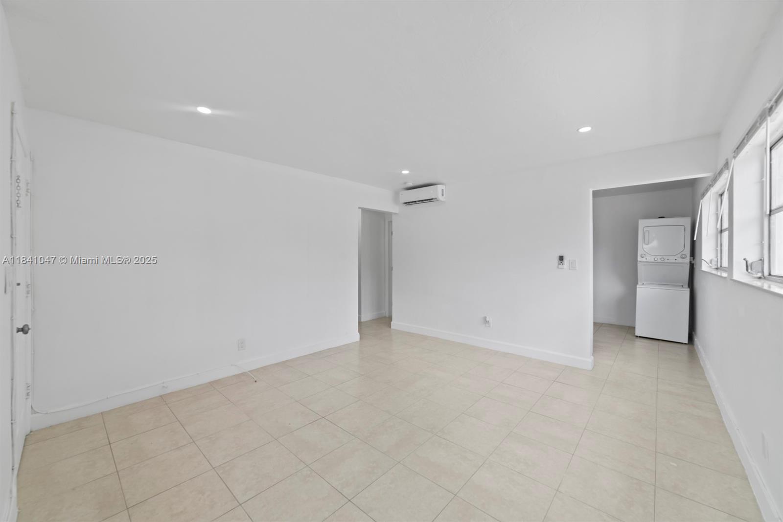 2457 NE 183rd St 2457
