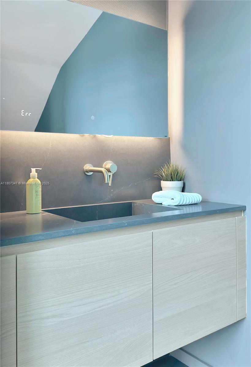 734 MICHIGAN CONDO - Residential