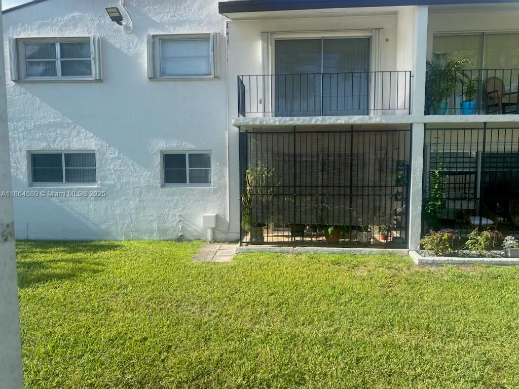 NICE 2/2 CORNER CONDO IN LA FUENTE CONDOMINIUM. TILE FLOORS, HURRICANE IMPACT WINDOWS, WASHER/DRYER HOOK UP, AC INSTALLED IN 2024, TITAN WATER HEATER INSTALLED IN 2022, 2 ASSIGNED PARKING SPACES, BACK PORCH, COMMUNITY POOL, LAUNDRY FACILITY, LOW MAINTENANCE. EXCELLENT LOCATION!!! NEAR CORAL GABLES, DOWNTOWN, FIU, DORAL, SHOOPING CENTERS AND RESTAURANTS.