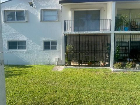 9520 SW 8th St 111 Miami FL 33174