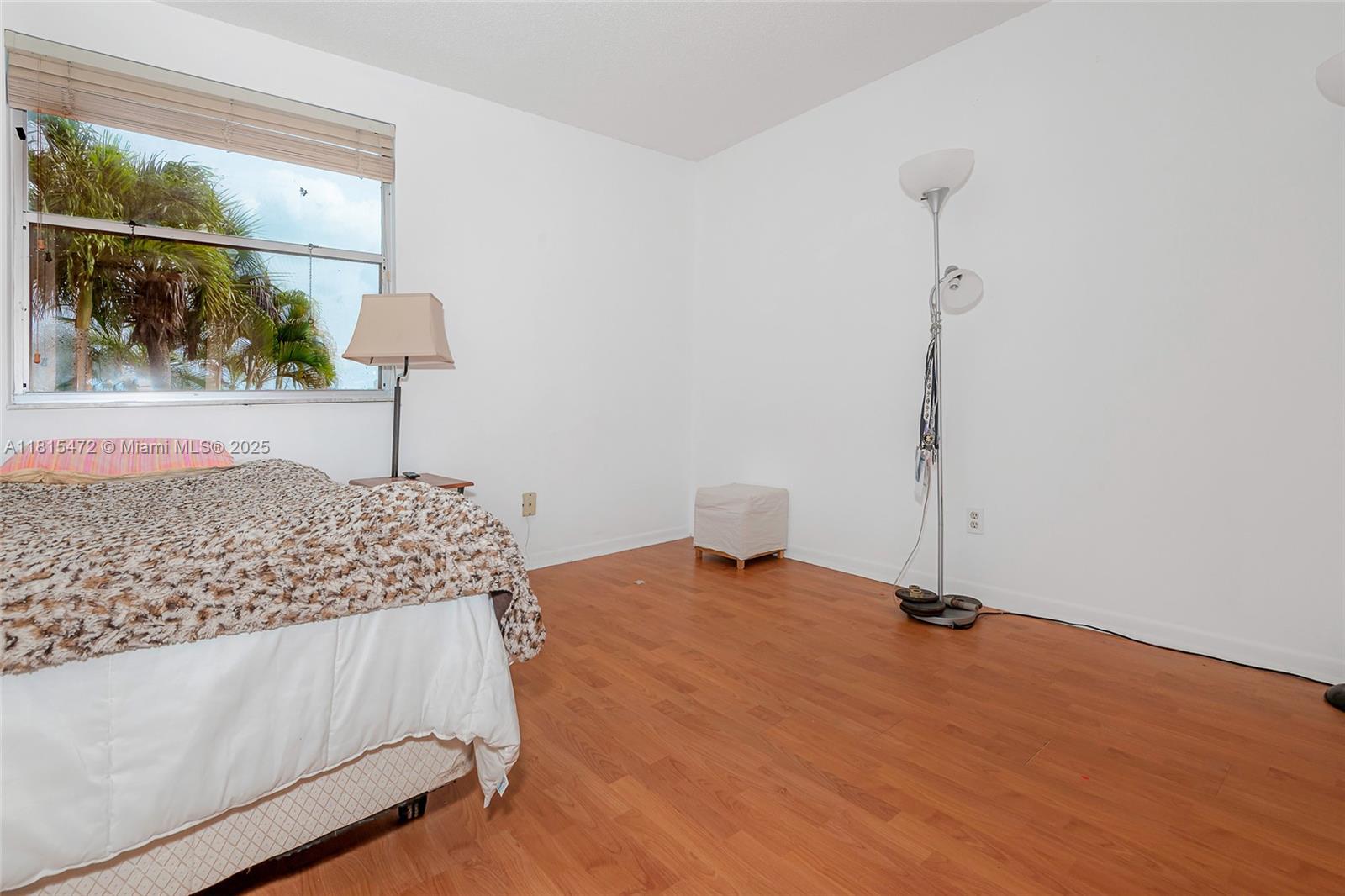 HAWKES BLUFF - Residential